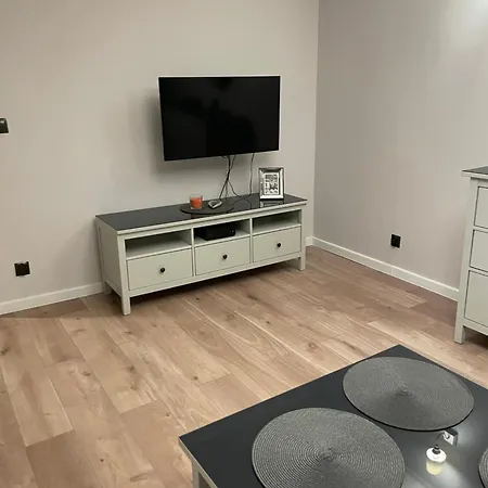 Apartment Przy Bloniach 2 *